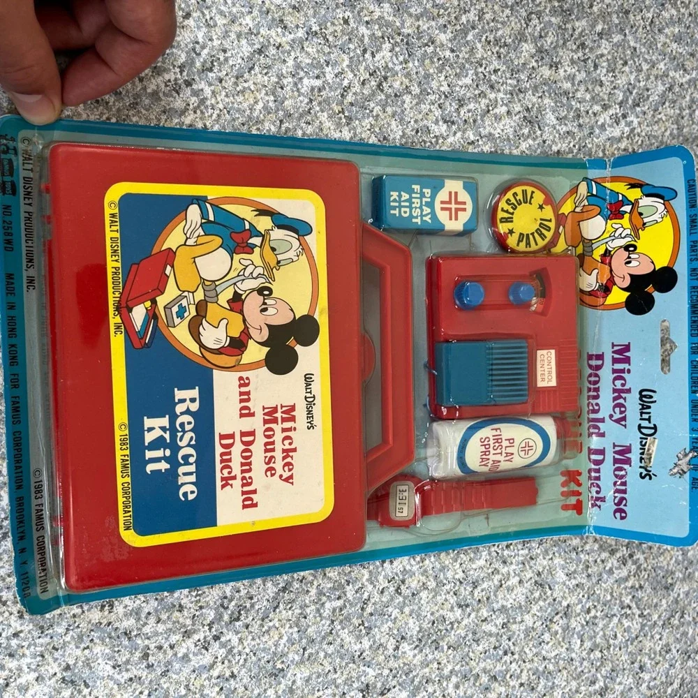 Vintage 1983 Disney Mickey Donald Duck Rescue Kit Famus 258WD Sealed NOS